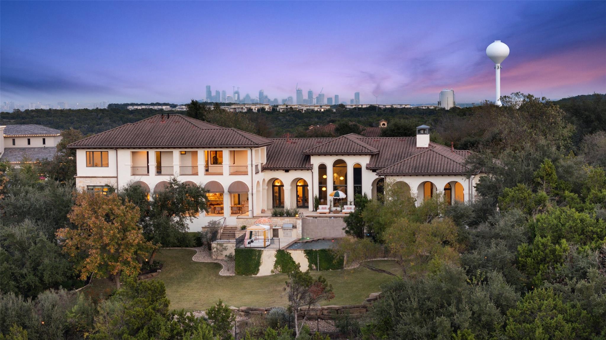 4908 MIRADOR DR