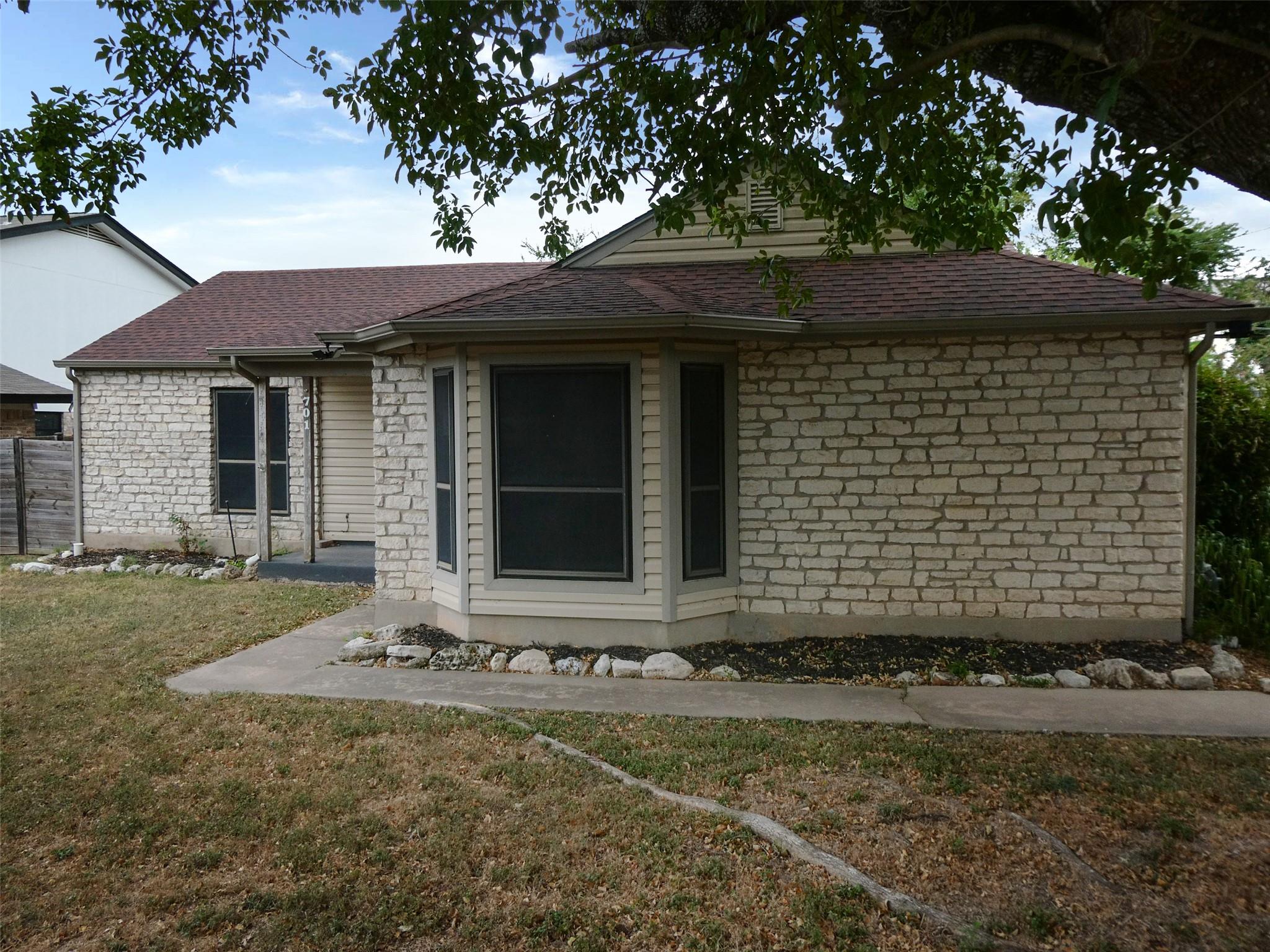 701 GREENWICH PL
