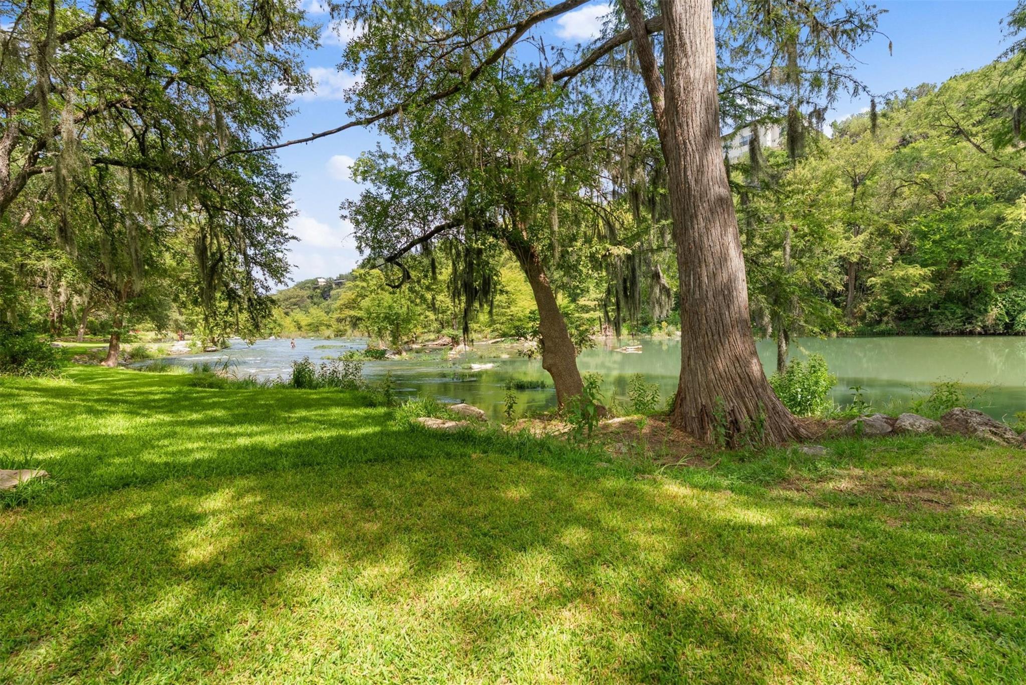 1731 Riada DR