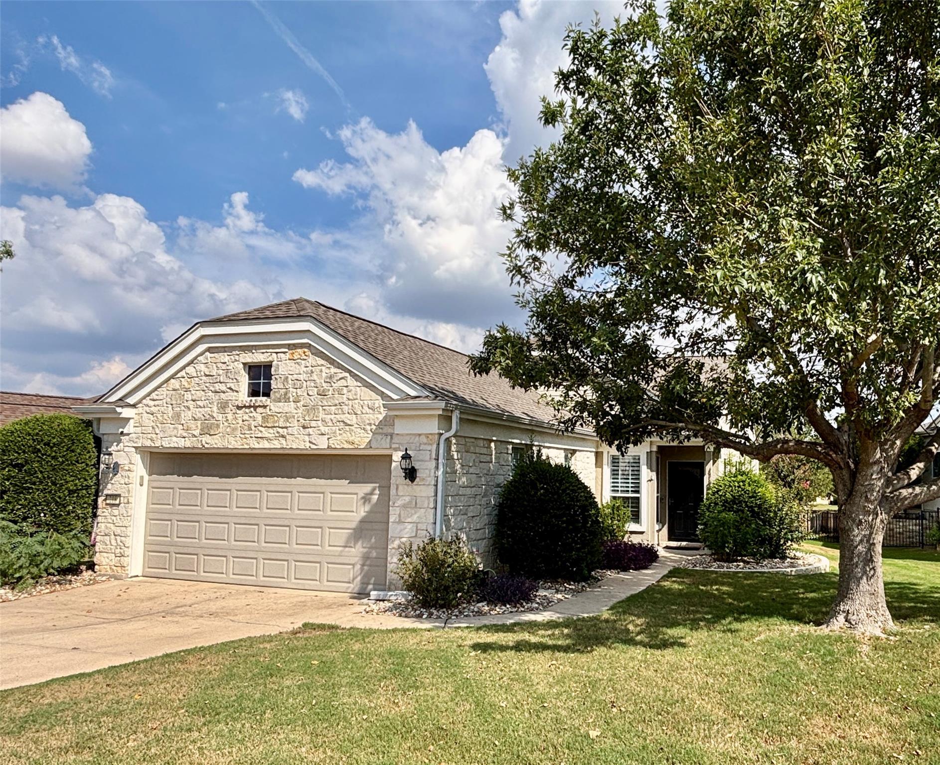 218 Monument Hill TRL