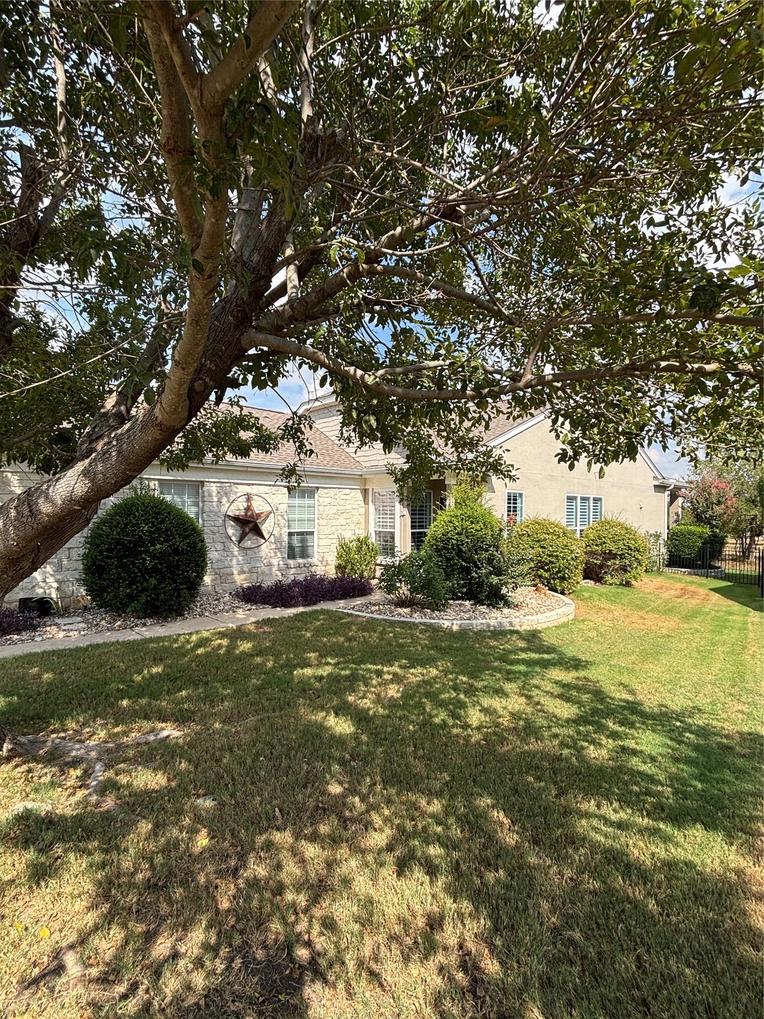 218 Monument Hill TRL