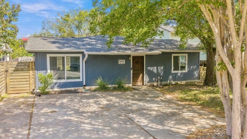 Tiny photo for 6612 Cruz ST, Austin, TX 78741 (MLS # 3870778)