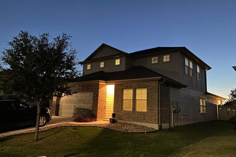 1009 Whelk LOOP Hutto TX 78634