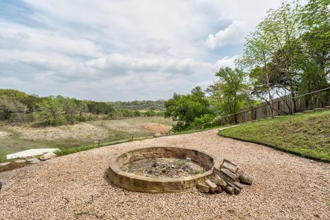 Tiny photo for 25420 Cove DR, Spicewood, TX 78669 (MLS # 2653770)