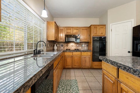 Tiny photo for 10404 Wolftrap DR, Austin, TX 78749 (MLS # 4697651)