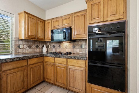 Tiny photo for 10404 Wolftrap DR, Austin, TX 78749 (MLS # 4697651)