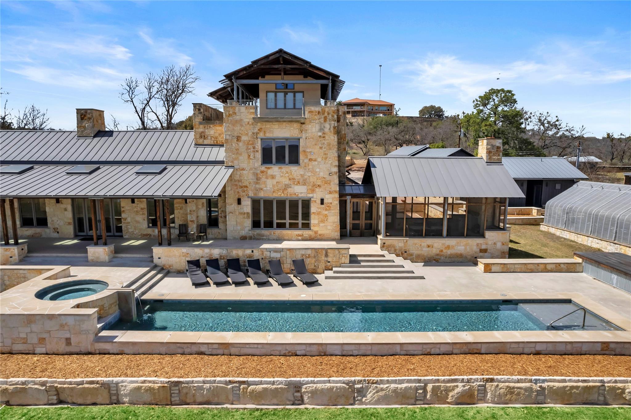 118 Mountain View CIR