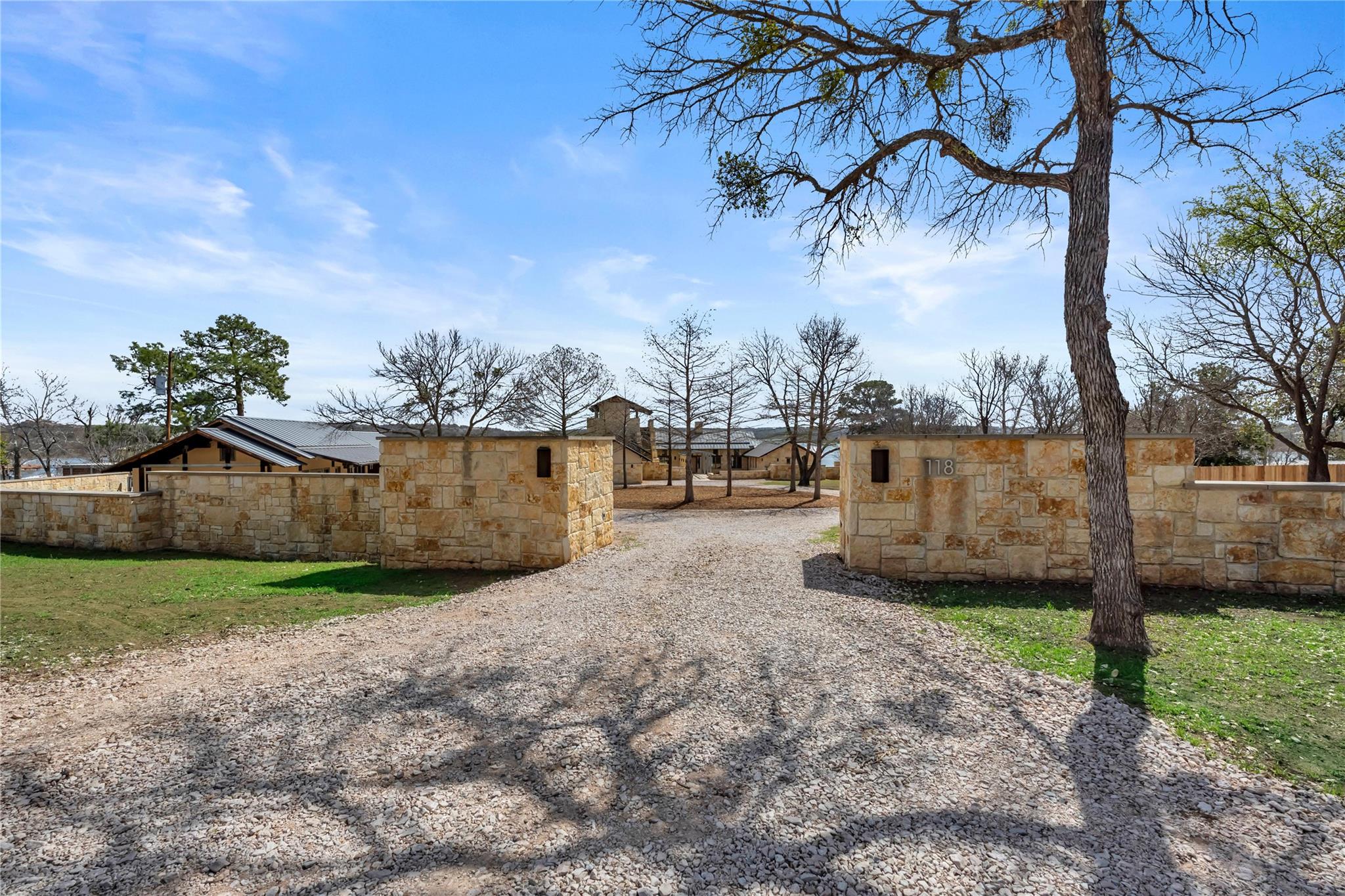 118 Mountain View CIR