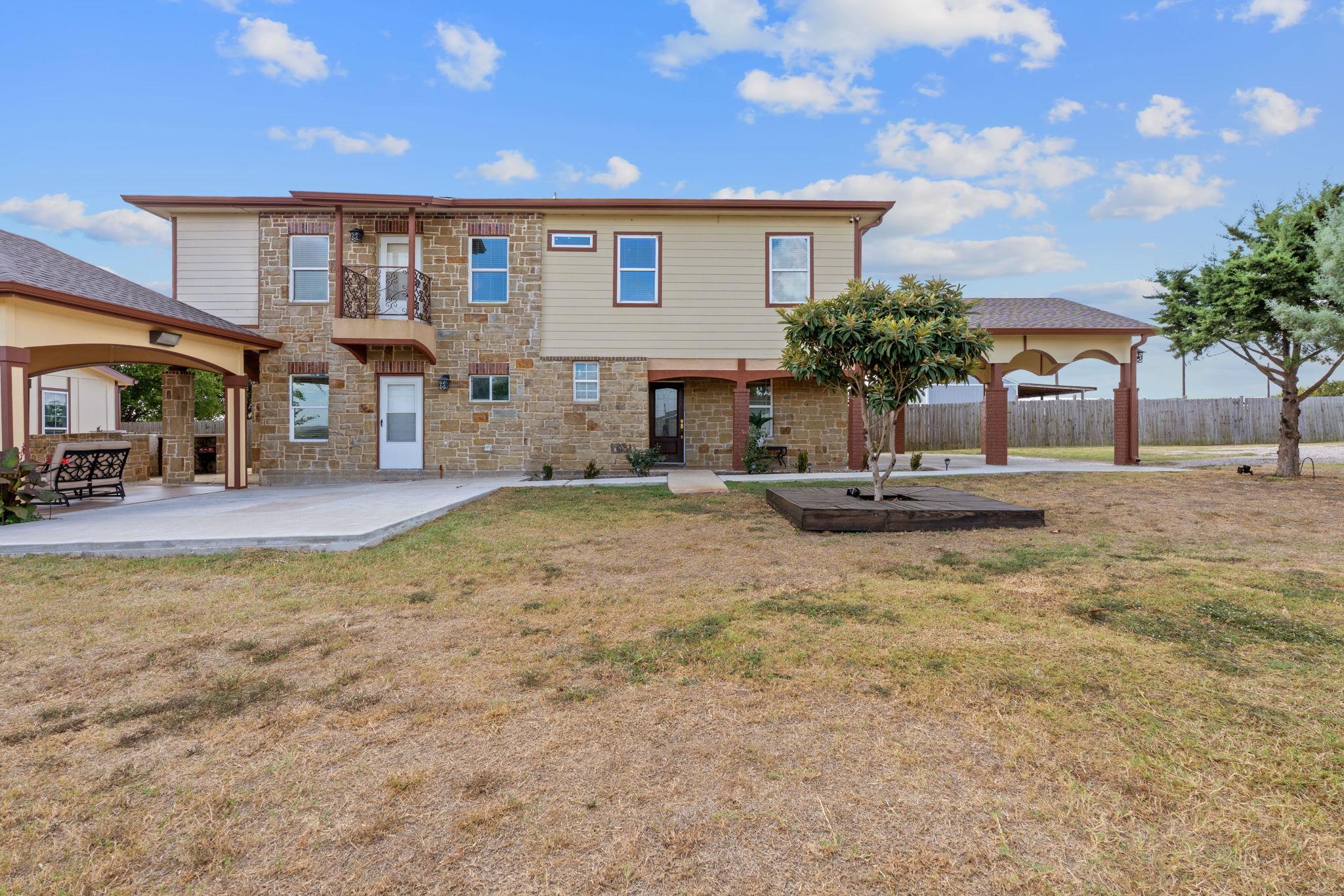 169 Ridgetop RD