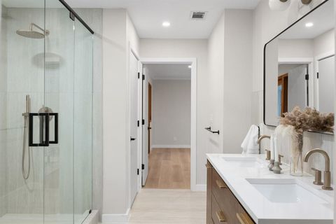 Tiny photo for 2710 Greenlawn PKWY, Austin, TX 78757 (MLS # 5680395)