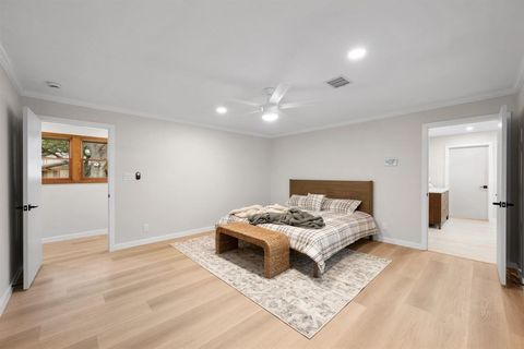 Tiny photo for 2710 Greenlawn PKWY, Austin, TX 78757 (MLS # 5680395)