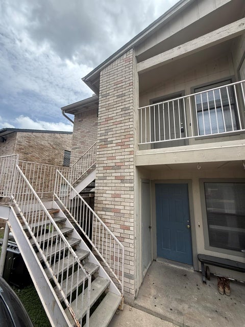 Photo of 5501 Rose Hill CIR #C, Austin, TX 78745 (MLS # 3555632)