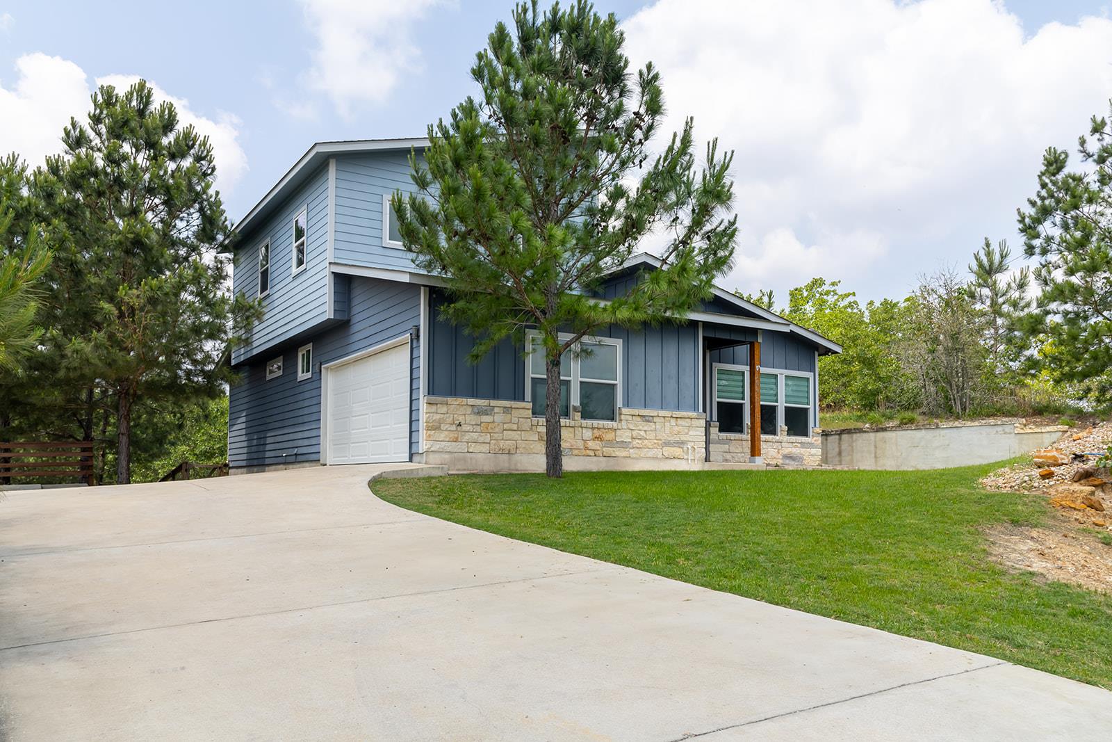 104 Kahalulu DR