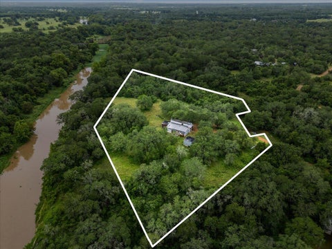 Photo of 200 Desiderata DR, Smithville, TX 78957 (MLS # 9133323)