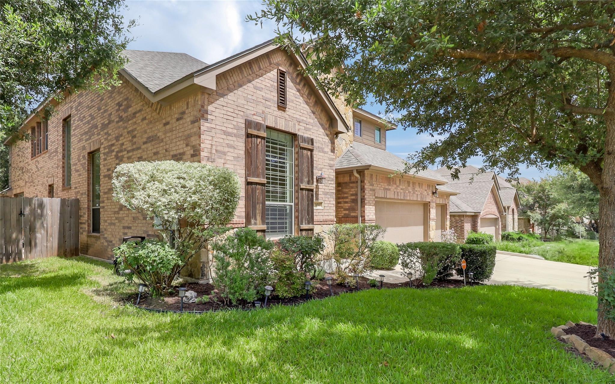 1414 Ambling TRL