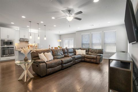 Photo of 207 Bridgeford DR #16, Austin, TX 78745 (MLS # 2282454)