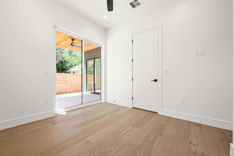 Tiny photo for 1305 Walnut Ave, Austin, TX 78702 (MLS # 1253382)