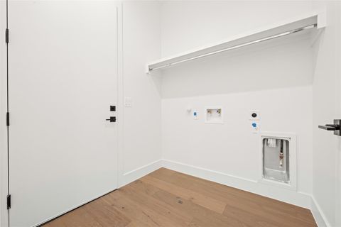 Tiny photo for 1305 Walnut Ave, Austin, TX 78702 (MLS # 1253382)