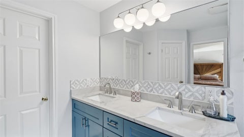 Tiny photo for 5513 Kayview DR, Austin, TX 78749 (MLS # 2195095)