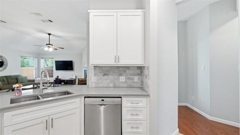 Tiny photo for 5513 Kayview DR, Austin, TX 78749 (MLS # 2195095)