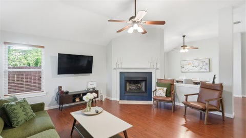Tiny photo for 5513 Kayview DR, Austin, TX 78749 (MLS # 2195095)