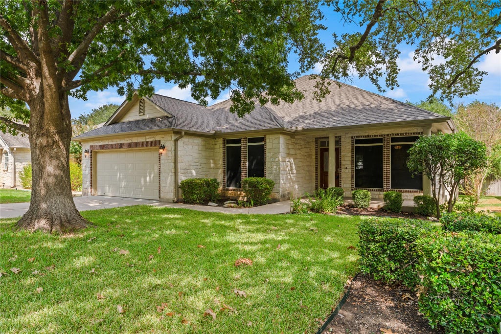 Photo of 302 Brazos DR, Georgetown, TX 78628 (MLS # 3701112)