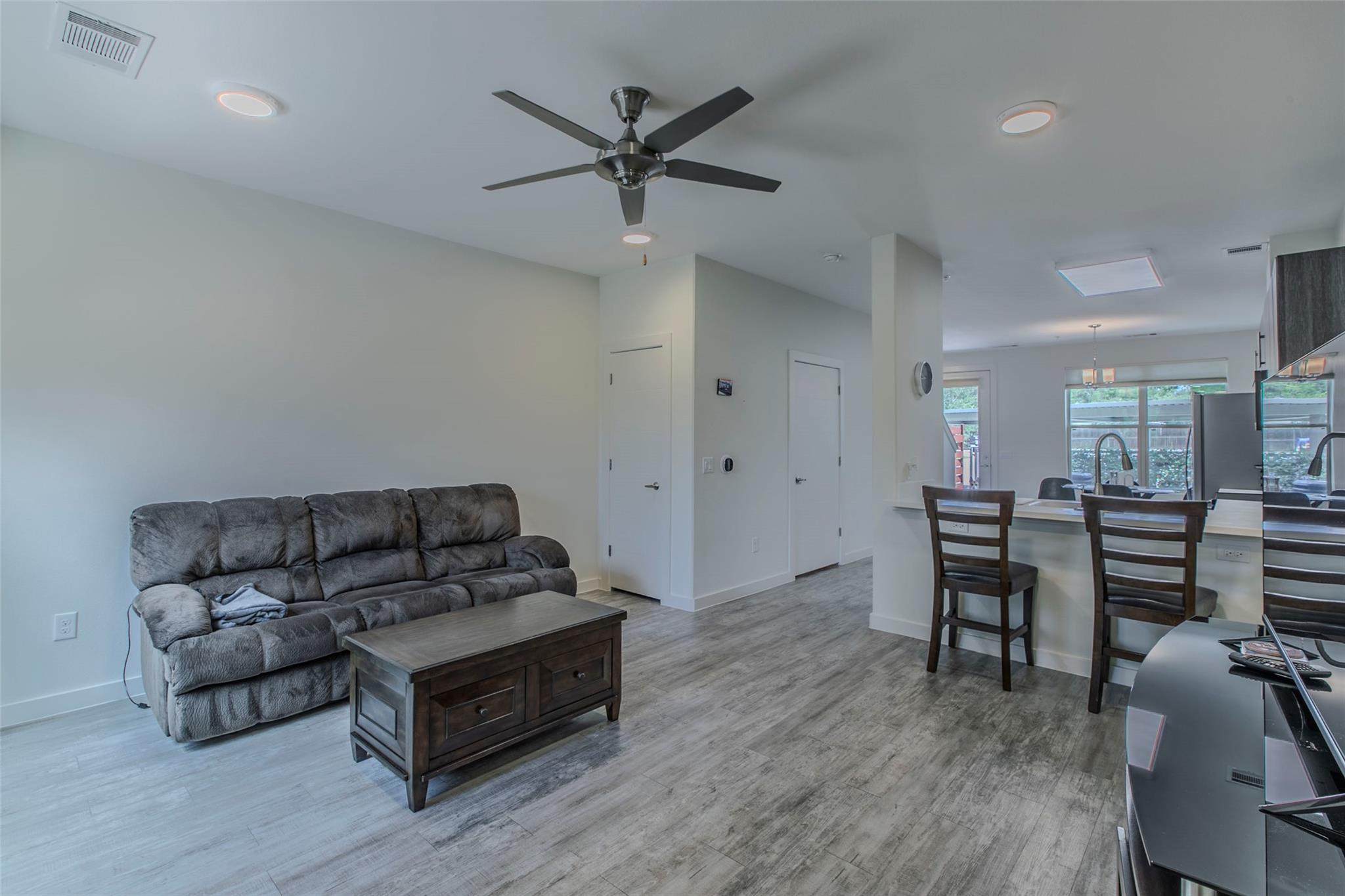 7805 Cooper LN 203