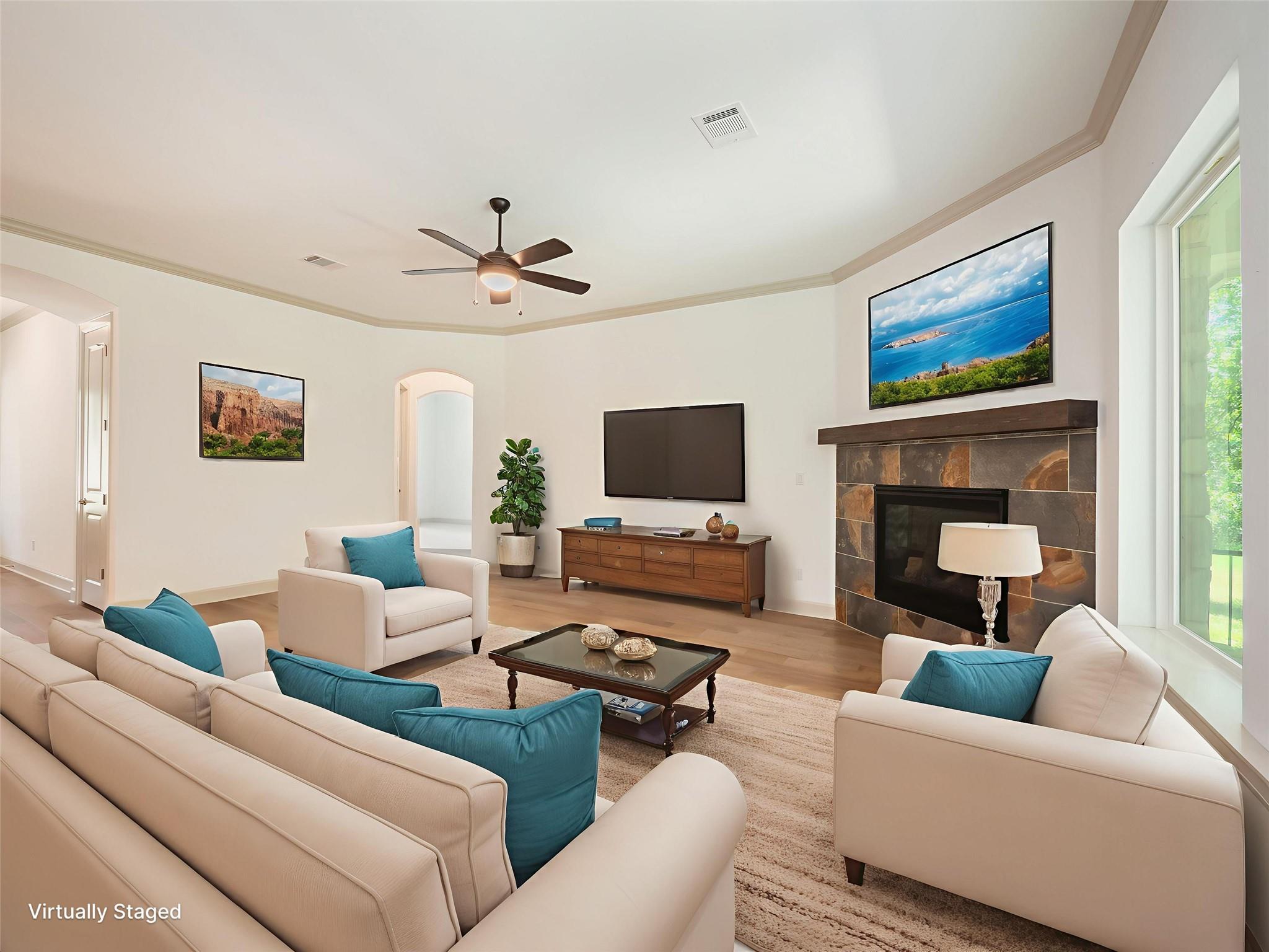 13511 Carpenter LN