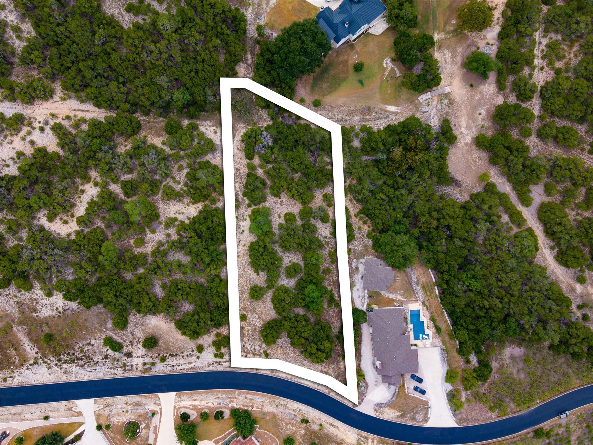 1015 Thunderbolt RD