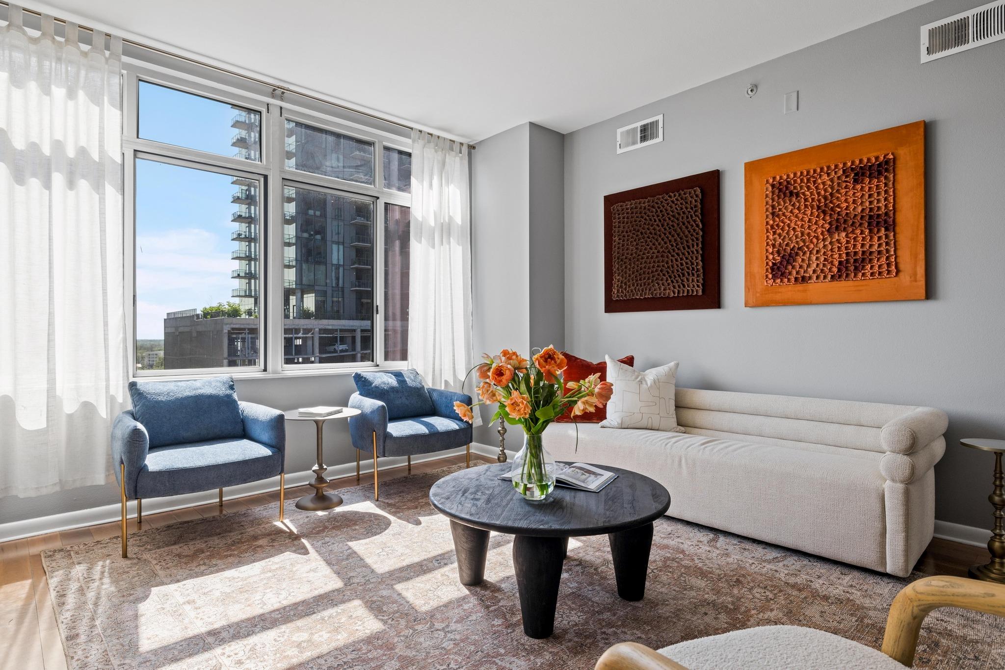 54 Rainey ST 1207