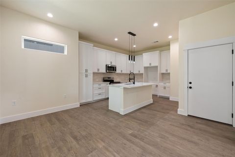 Tiny photo for 1000 Vargas RD #A, Austin, TX 78741 (MLS # 9606023)