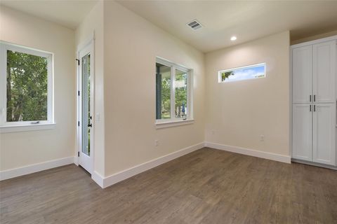Tiny photo for 1000 Vargas RD #A, Austin, TX 78741 (MLS # 9606023)