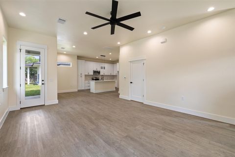Tiny photo for 1000 Vargas RD #A, Austin, TX 78741 (MLS # 9606023)