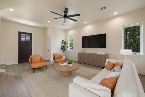 Tiny photo for 1000 Vargas RD #A, Austin, TX 78741 (MLS # 9606023)