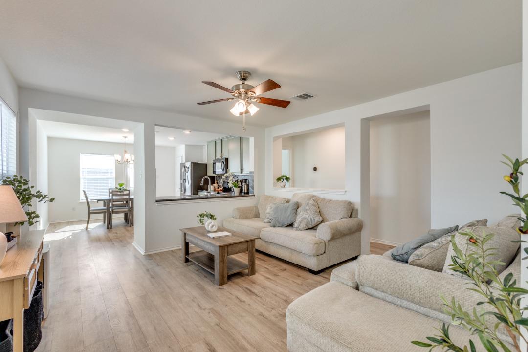 13521 Abigail Adams ST