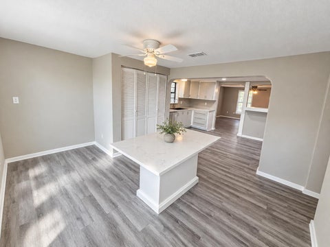 Photo of 114 Royal ST, Taylor, TX 76574 (MLS # 6746495)