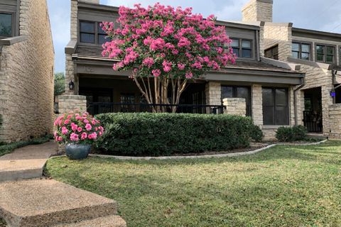 105 Birdie DR The Hills TX 78738