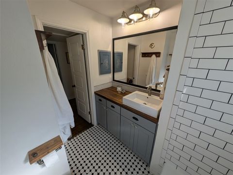 Tiny photo for 307 Swanee DR, Austin, TX 78752 (MLS # 2196873)