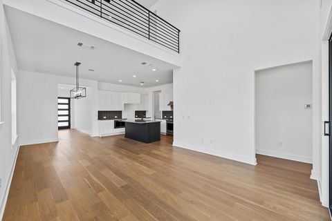 Tiny photo for 109 Pennybacker LN, Lakeway, TX 78738 (MLS # 3877997)