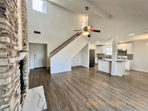 Photo of 4904 Cabob ST, Austin, TX 78744 (MLS # 8832316)