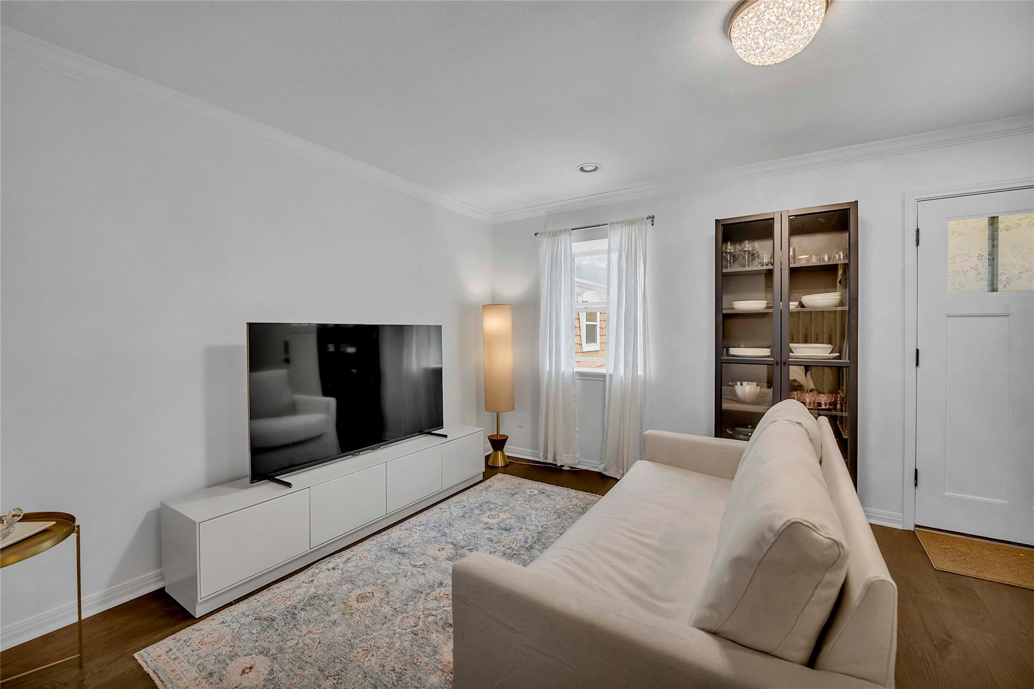 1500 East Side DR 219 A