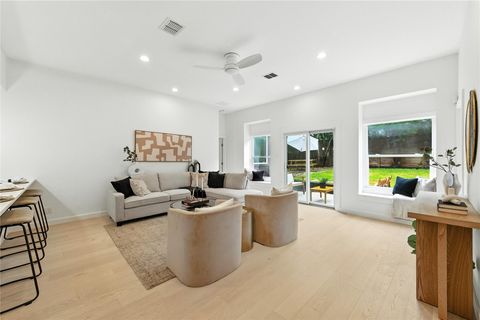 Tiny photo for 4508 Chiappero TRL, Austin, TX 78731 (MLS # 9645428)