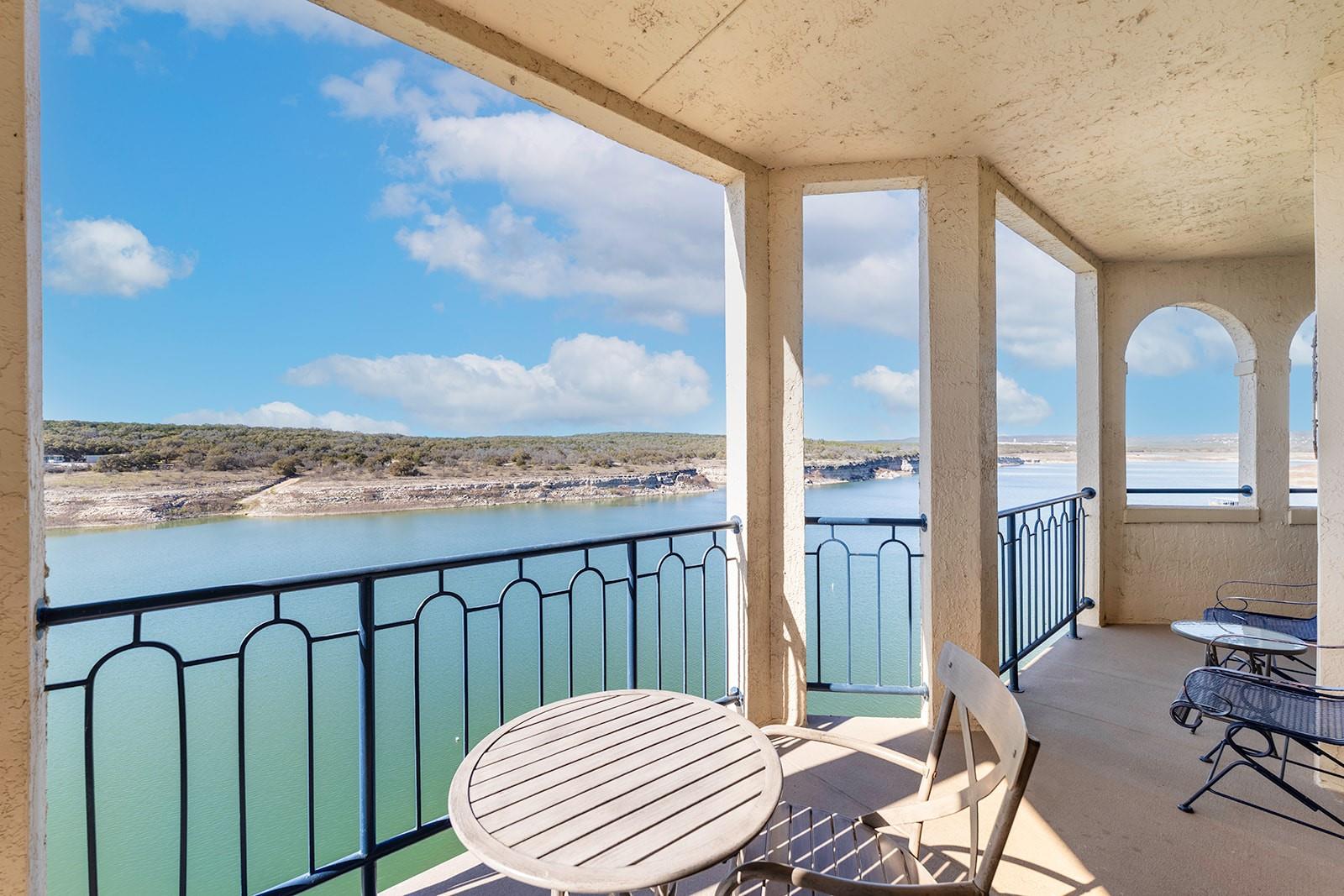 3404 American DR 3221