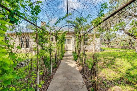 Photo of 6400 Cypress RD, Kyle, TX 78640 (MLS # 1619506)