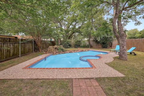 Photo of 12304 BurrRidge DR, Austin, TX 78729 (MLS # 5814131)
