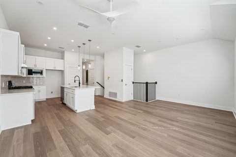 Tiny photo for 200 W 56th ST #5103, Austin, TX 78751 (MLS # 7954243)