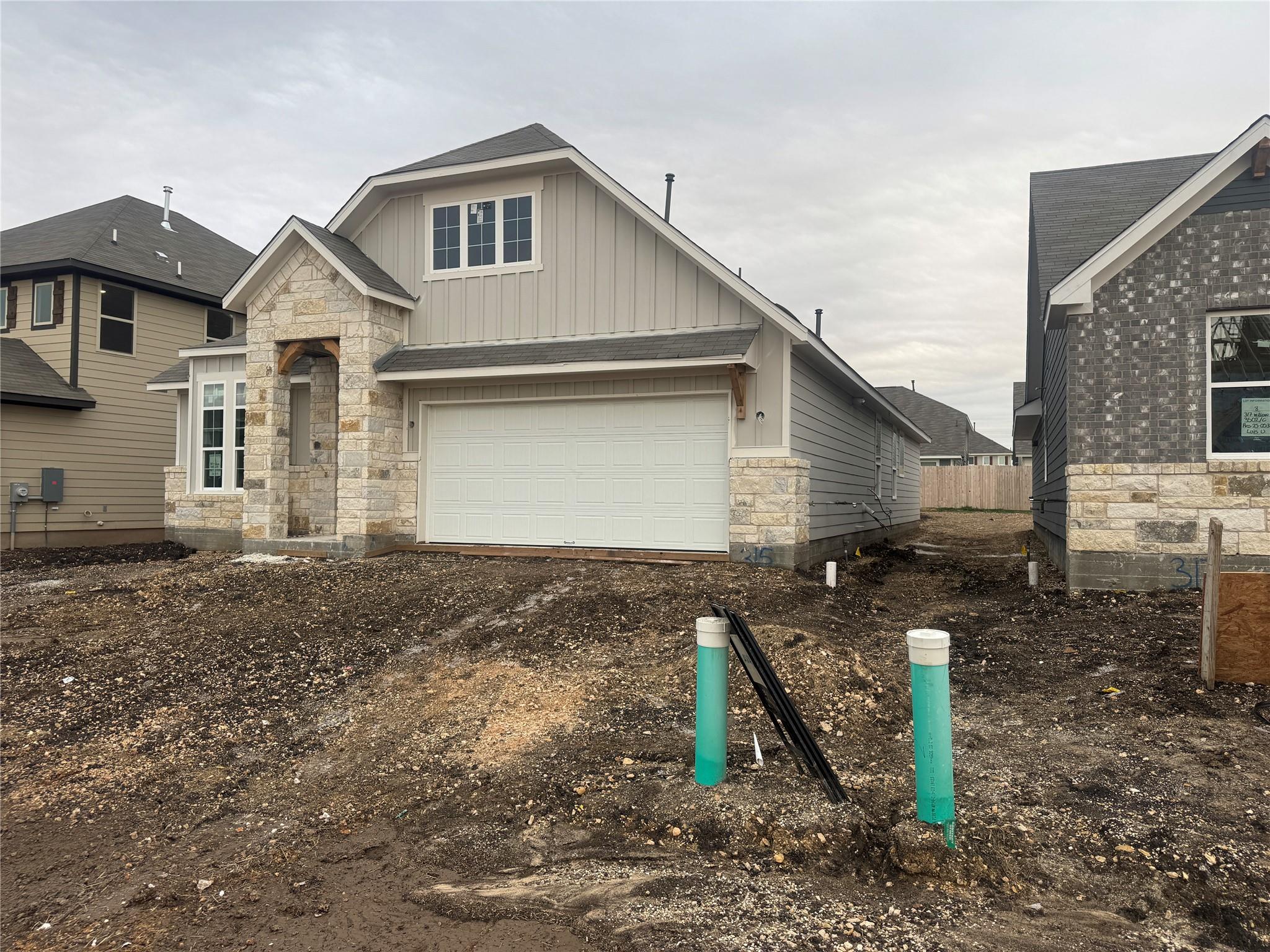 315 Willow Heights DR