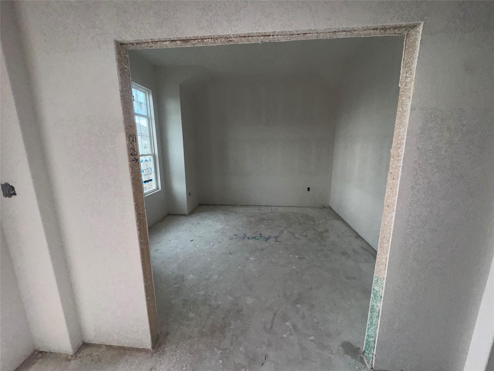 315 Willow Heights DR