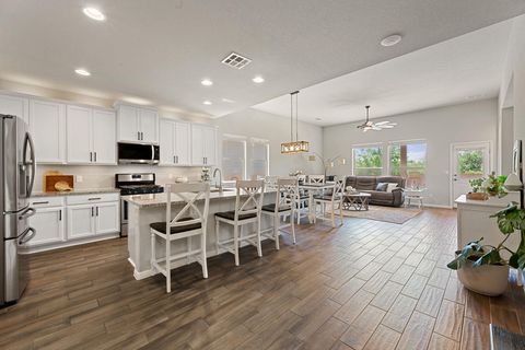 400 Walkup LN Leander TX 78641