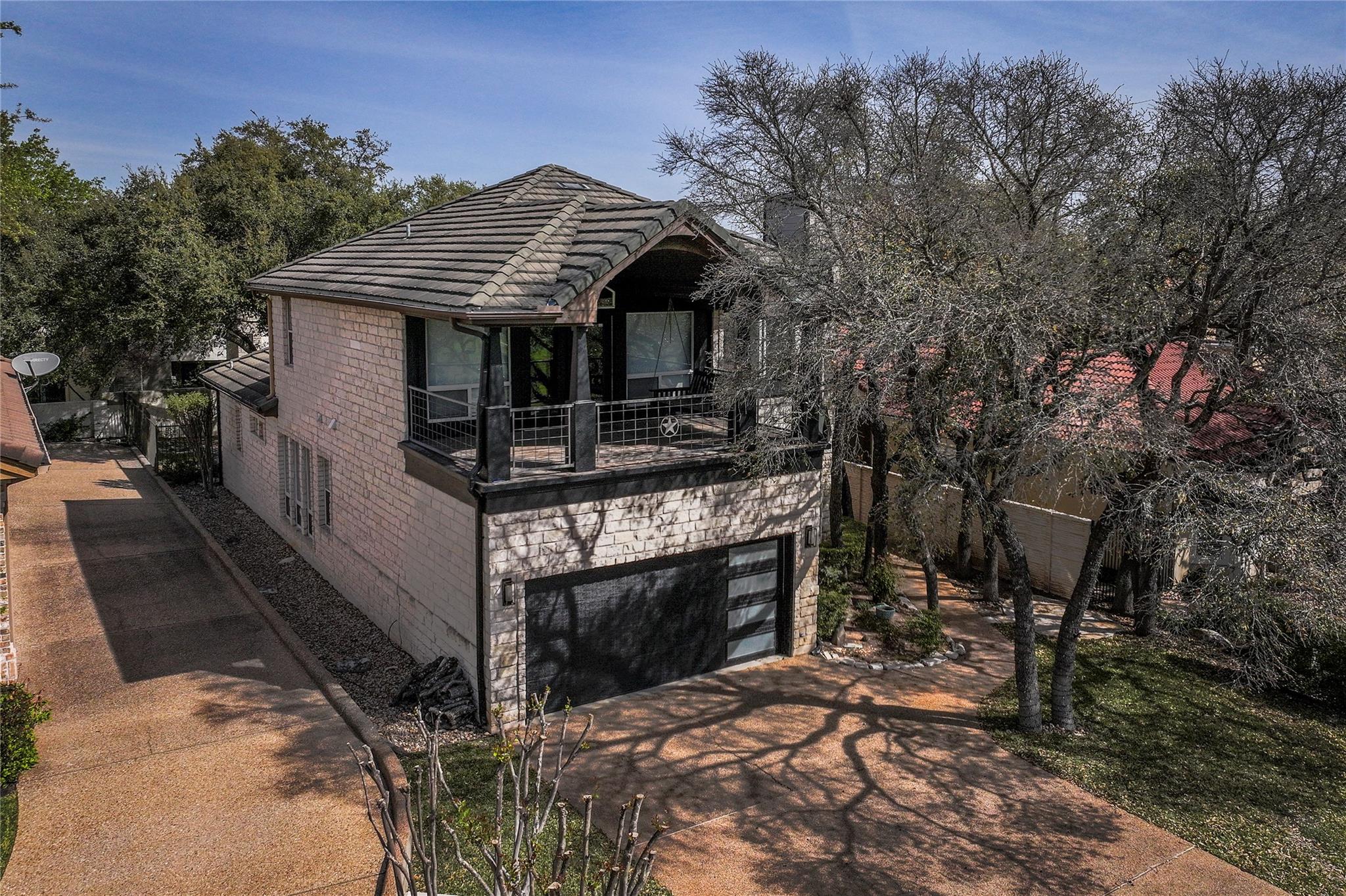 11 Treehaven LN